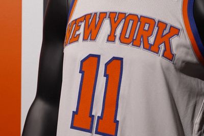 Áo đấu của Jalen Brunson đạt mức giá hơn 1 triệu USD