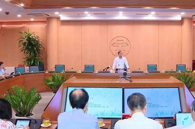 Chủ tịch UBND thành phố Vũ Đại Thắng yêu cầu xác định rõ mô hình tăng trưởng mới của Thủ đô