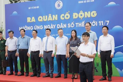 Hà Nội mít tinh hưởng ứng Ngày Dân số Thế giới