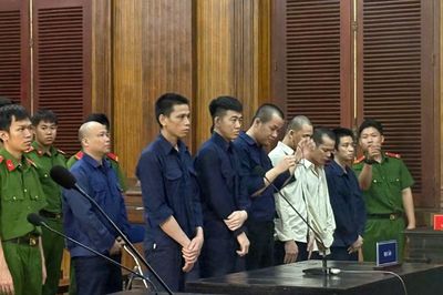 Chỉ trong ít ngày, 7 người rơi vào đường dây đưa sang Campuchia: Hoàng Minh Đức và Dương Mạnh Hùng lĩnh án
