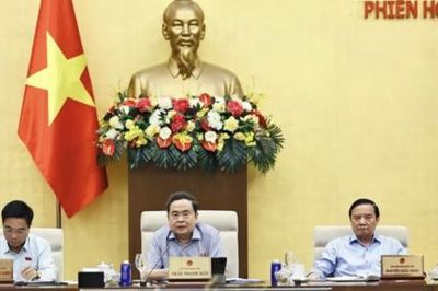 Tạo hành lang pháp lý bảo vệ cán bộ năng động sáng tạo, dám nghĩ, dám làm, vì lợi ích chung