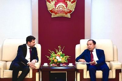 Bộ KH&CN và WEF thúc đẩy hợp tác AI, công nghệ bán dẫn