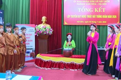 Hát Môn giữ nhịp Trống quân