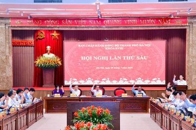 Hà Nội: Xem xét, quyết định các vấn đề quan trọng phát triển Thủ đô