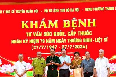 Phường Thanh Liệt khám bệnh tri ân người có công