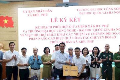 Xã Kiều Phú phối hợp Trường Đại học Công nghệ thúc đẩy chuyển đổi số từ cơ sở