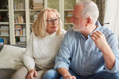 Sau nghỉ hưu, người già hạnh phúc thường duy trì 3 thói quen này: Ra ngoài nhiều hơn, bớt sang nhà người khác và dành thời gian cho chính mình