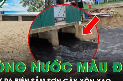 Dòng nước màu đen chảy ra biển Sầm Sơn gây xôn xao, chính quyền nói gì?