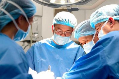 Ca cấp cứu và ca phẫu thuật đầu tiên tại Bệnh viện Hữu nghị Việt Đức cơ sở Ninh Bình