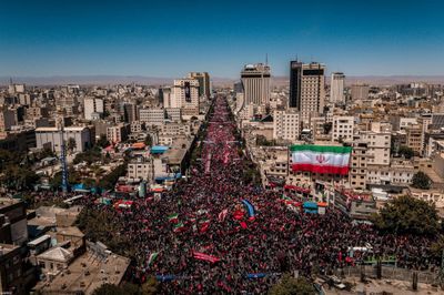 Iran khẳng định lễ tang cố Lãnh tụ Tối cao Khamenei lớn nhất lịch sử