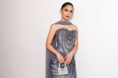 Ái nữ tỷ phú giàu nhất Ấn Độ xách túi Hermès siêu hiếm