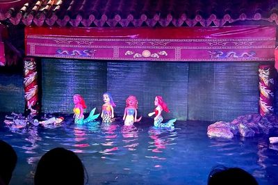 Trẻ hóa sân khấu thủy đình