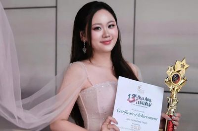 Cô nữ sinh Học viện Âm nhạc Quốc gia và Đại học Thương mại viết giấc mơ opera ở đấu trường quốc tế