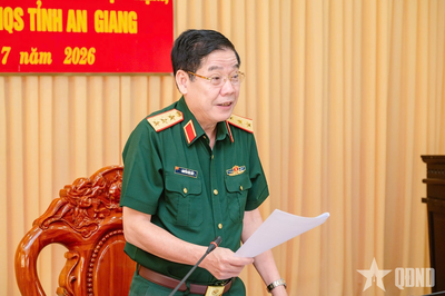 Thượng tướng Nguyễn Văn Gấu kiểm tra Công tác 1389 tại Bộ CHQS tỉnh An Giang