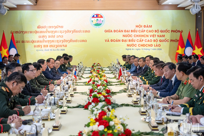 Hội đàm giữa đoàn đại biểu cấp cao Bộ Quốc phòng hai nước Việt Nam - Lào