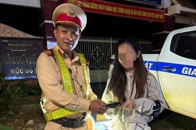 Trao trả tài sản cho nữ sinh viên