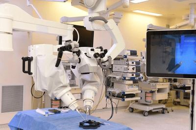[GALLERY] Robot Trung Quốc lập kỳ tích y học, mở ra tương lai phẫu thuật