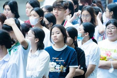 Hai trường đại học thuộc Bộ Công Thương công bố điểm sàn, thấp nhất là 16