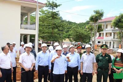Phó Thủ tướng yêu cầu hoàn thành trường nội trú vùng biên Thanh Hóa trước năm học mới
