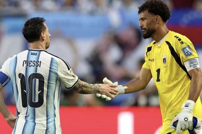 Thủ môn tuyển Cape Verde sắp trở thành đồng đội Messi?