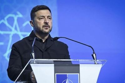 Tổng thống Zelensky tiết lộ Ukraine sắp nhận vũ khí nóng từ Mỹ, thừa nhận chưa thể làm một việc