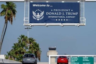 Lần đầu tiên, Mỹ chính thức có sân bay quốc tế mang tên Tổng thống Mỹ Donald Trump