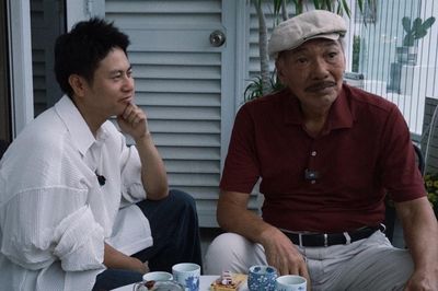 Ba thế hệ nghệ sĩ hội ngộ trong 'phòng khách' của nhạc sĩ Trần Tiến