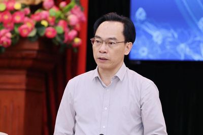Bộ trưởng Bộ GD&ĐT Hoàng Minh Sơn yêu cầu đánh giá toàn diện Kỳ thi tốt nghiệp THPT 2026