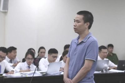 Ảnh xét xử 19 bị cáo sản xuất tiêu thụ 13 triệu sản phẩm sức khỏe giả, trốn thuế 55 tỷ đồng
