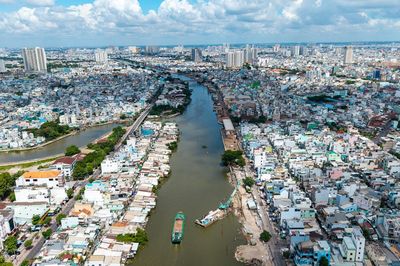 Đại công trường bờ Bắc kênh Đôi ở TPHCM tăng tốc sau 10 tháng thi công