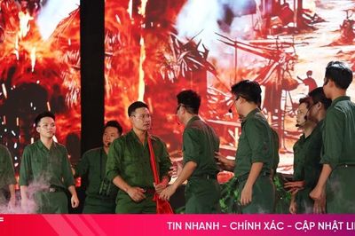 Lắng đọng và hào hùng chương trình 'Bãi Dừa – Khúc tráng ca bất tử'