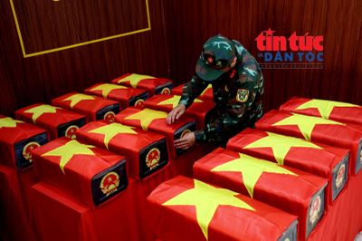 Tiếp tục phát hiện nhiều hài cốt liệt sĩ cùng di vật tại Công viên Lê Thị Riêng