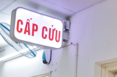 Bà cụ 83 tuổi rơi vào sốc nhiễm khuẩn sau nhổ răng khôn