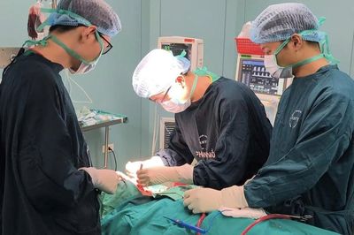 Bác sĩ cảnh báo nguy cơ sốc nhiễm khuẩn sau nhổ răng ở người có bệnh nền