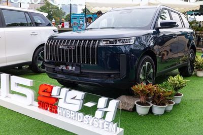 Jaecoo J5 nhận cọc tại Việt Nam, giá từ 569 triệu đồng