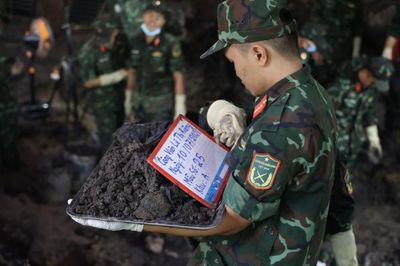 Tìm kiếm và quy tập thêm hài cốt liệt sĩ tại công viên Lê Thị Riêng
