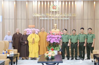 Ban Trị sự Giáo hội Phật giáo Việt Nam thành phố Đồng Nai chúc mừng lực lượng An ninh nhân dân