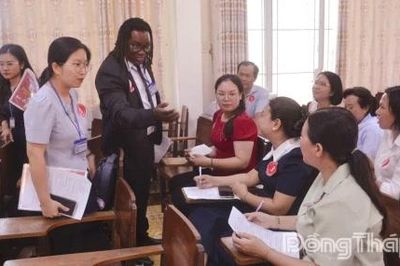 Đồng Tháp: Thúc đẩy môi trường sử dụng tiếng Anh trong công chức, viên chức và người lao động
