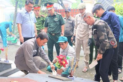 Xã Lục Yên tổ chức lấy mẫu xác định danh tính hài cốt liệt sĩ