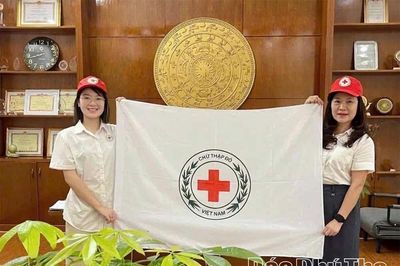 Học sinh Trường THPT Chuyên Hùng Vương tham dự Hội nghị Hữu nghị Quốc tế năm 2026 tại Cộng hòa Áo