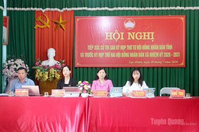 Phó Chủ tịch HĐND tỉnh Lê Thị Thanh Trà tiếp xúc cử tri xã Lực Hành