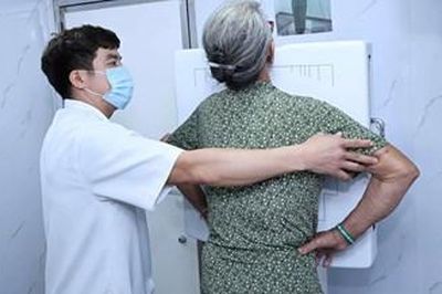 Triển khai Chương trình sàng lọc bệnh hô hấp miễn phí năm 2026 cho người dân phường Phong Quảng