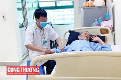 Đảng ủy Bộ Công Thương đẩy mạnh tuyên truyền việc tổ chức khám sức khỏe định kỳ, khám sàng lọc miễn phí cho người dân