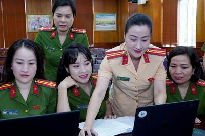 Hà Nội: Người dân sẽ tự tra cứu thời gian, tiến độ cấp đổi bằng lái xe từ 13/7