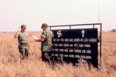 TP. Hồ Chí Minh: Tiếp nhận nhiều nguồn tin, hình ảnh hỗ trợ tìm kiếm liệt sĩ tại sân bay Tân Sơn Nhất