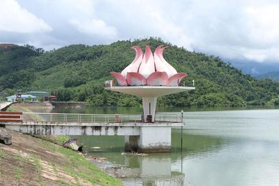 Thái Nguyên vận hành xả nước qua tràn hồ Núi Cốc, chủ động ứng phó mưa lũ