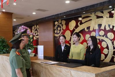 Ghi ở đơn vị 2 lần Anh hùng của Công an đất mỏ