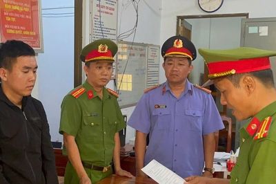 Bắt tạm giam thủ kho tham ô tài sản của doanh nghiệp