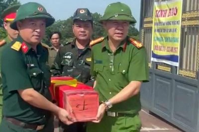 Bài cuối: Vang mãi bản hùng ca tri ân