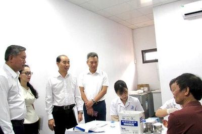Phường Hồng Hà: Khám sức khỏe định kỳ miễn phí cho nhân dân